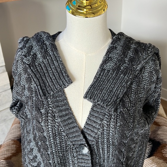 Olive & Oak Elbow Patch Cardigan - Picture 3 of 8